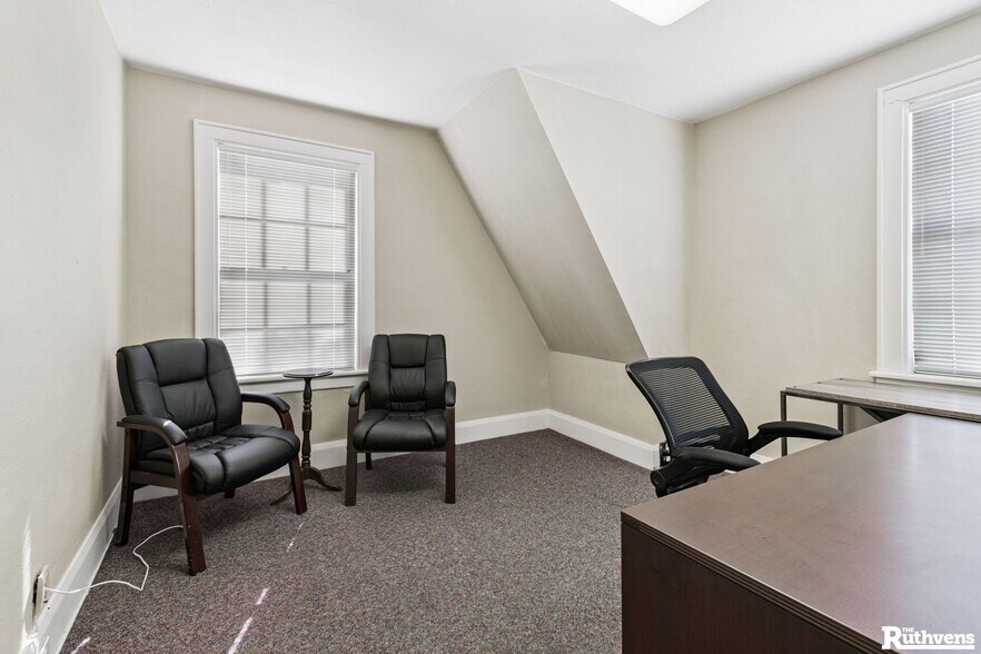 More Photos Of 114 Palmola St, Lakeland Office Residential For Lease