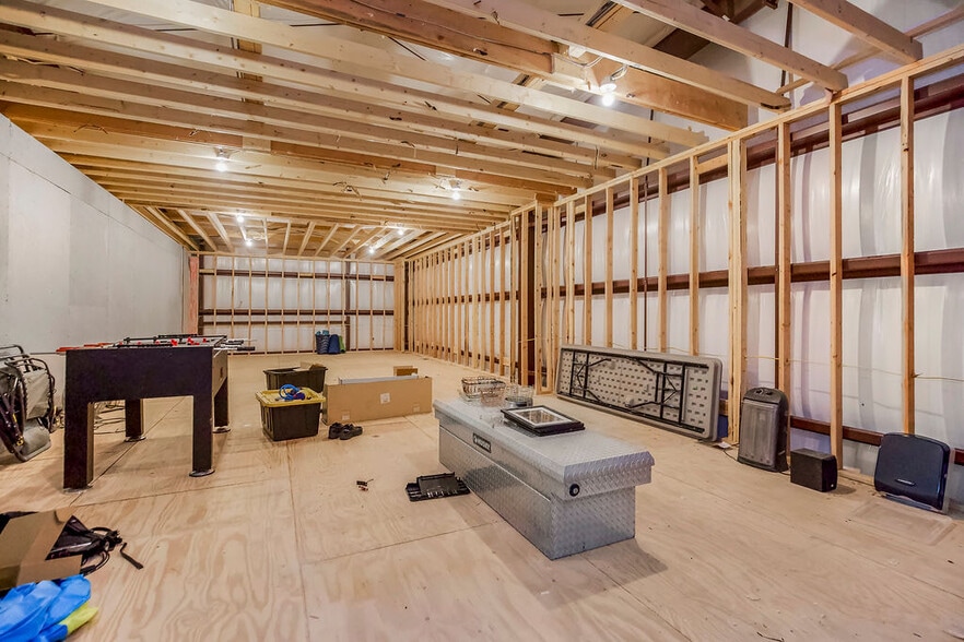More Photos Of 6807 Sobbie Rd, Pleasant Valley Industrial For Sale