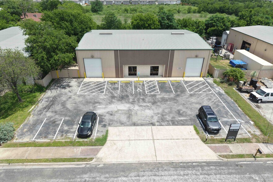 Primary Photo Of 2350 Patterson Industrial Dr, Pflugerville Warehouse For Lease