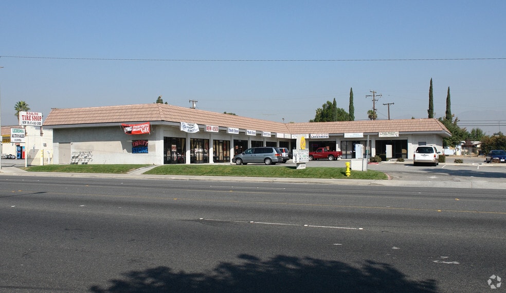 More Photos Of 444 E Foothill Blvd, Rialto Unknown For Lease