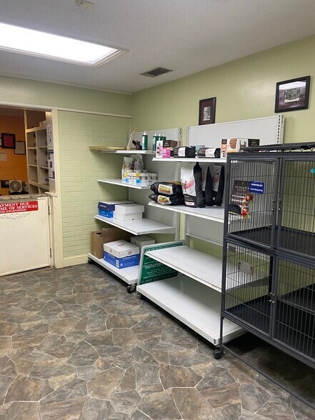 More Photos Of 810 N Slappey Blvd, Albany Office For Sale