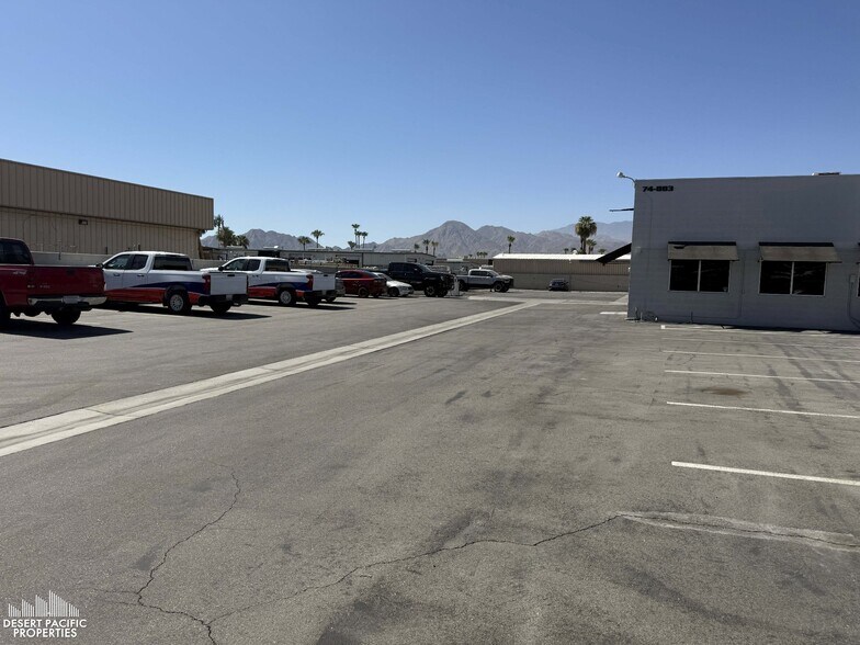 More Photos Of 74883 Velie Way, Palm Desert Service For Lease