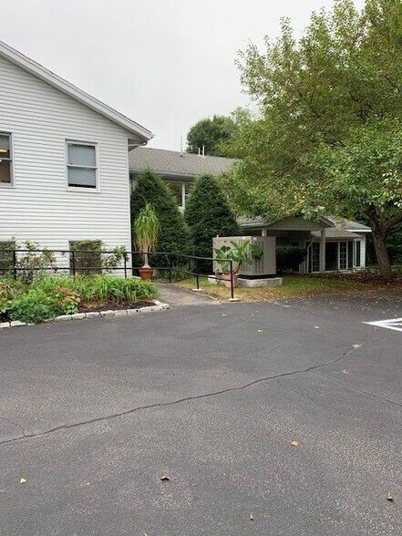 More Photos Of 514 South St, Bow Medical For Lease