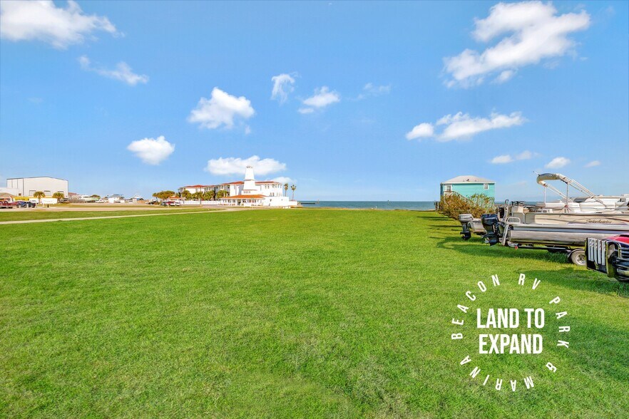 More Photos Of 301 S Fulton Beach, Rockport Trailer Camper Park For Sale