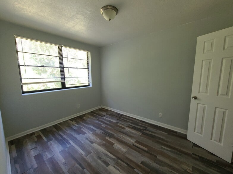 More Photos Of 640 Detroit St, Jacksonville Apartments For Sale