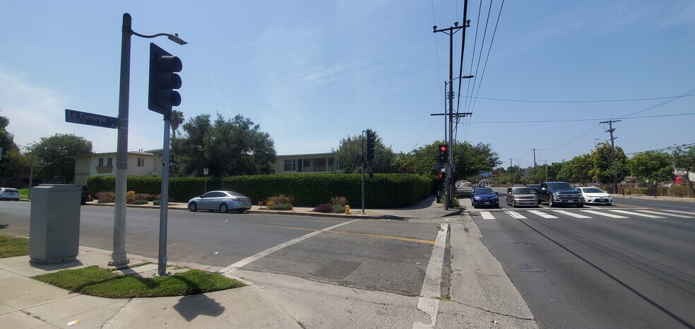 More Photos Of 5776 Clemson St, Los Angeles Apartments For Sale