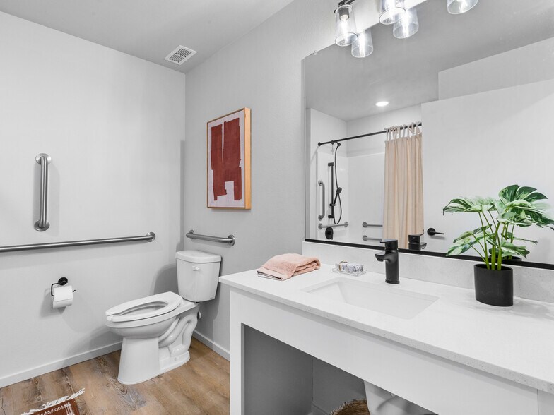 More Photos Of 4202 NE Morrow Rd, Vancouver Apartments For Sale