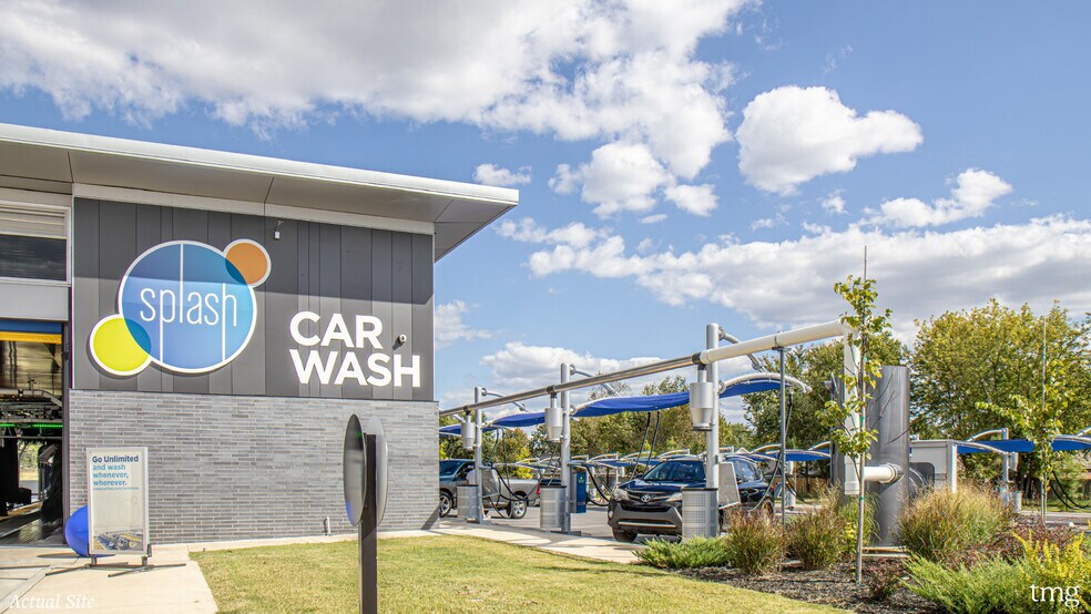More Photos Of 1907 SW Regional Airport Blvd, Bentonville Carwash For Sale