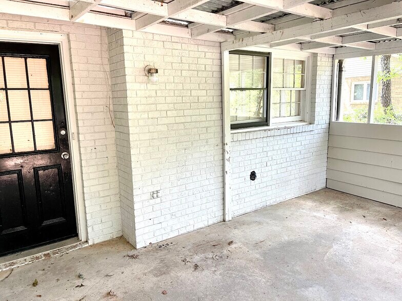 More Photos Of 2611 Golfview Ter SE, Conyers Multifamily For Sale