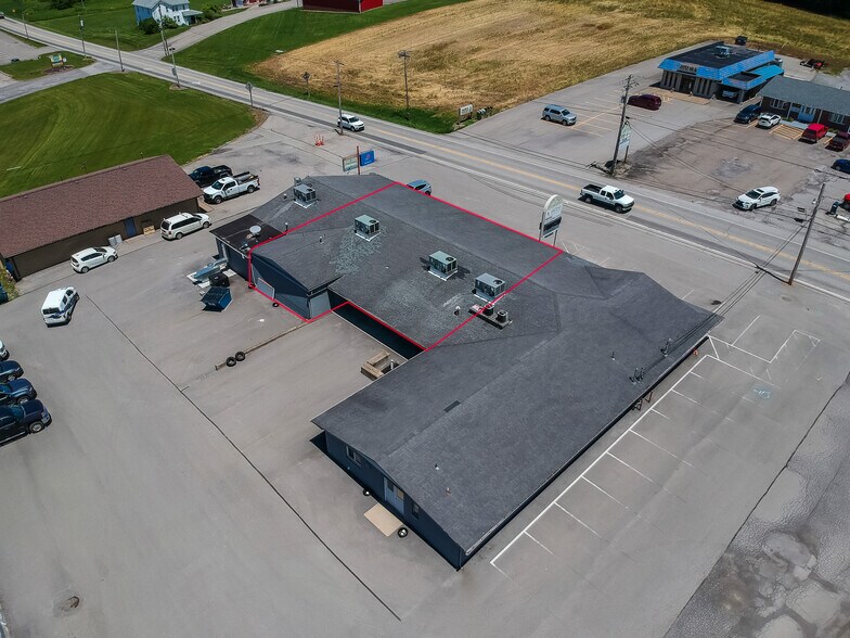 More Photos Of 708 Ekastown Rd, Sarver General Retail For Sale