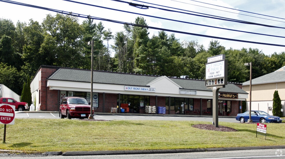 More Photos Of 179 Main St, Monroe Storefront For Lease