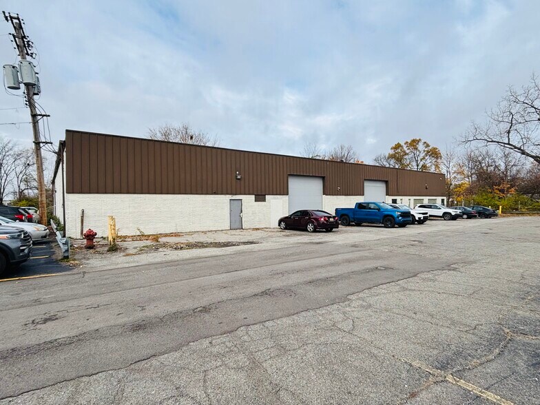 Primary Photo Of 5616-5618 Van Born Ct, Dearborn Heights Warehouse For Lease