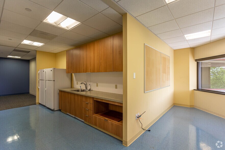 More Photos Of 350 Main St, Malden Office For Lease