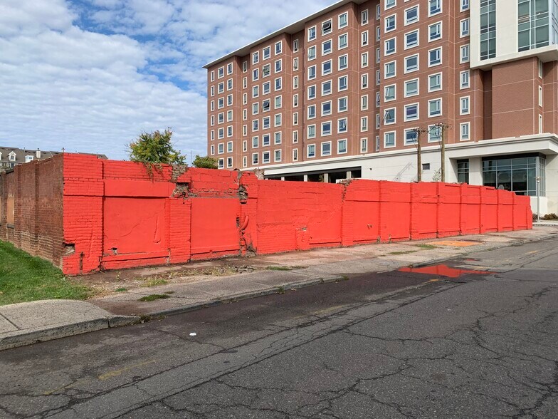 Primary Photo Of School Street St, Newark Land For Sale