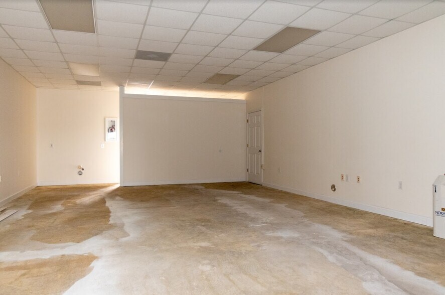 More Photos Of 6408 Brookstone Ln, Fayetteville Medical For Lease