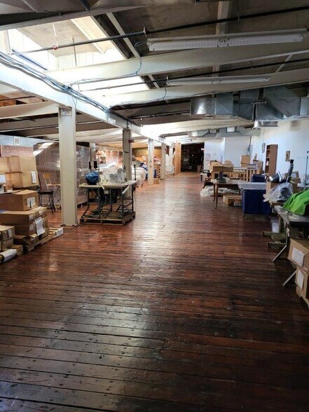 More Photos Of 1601 N Jessup St, Wilmington Manufacturing For Lease