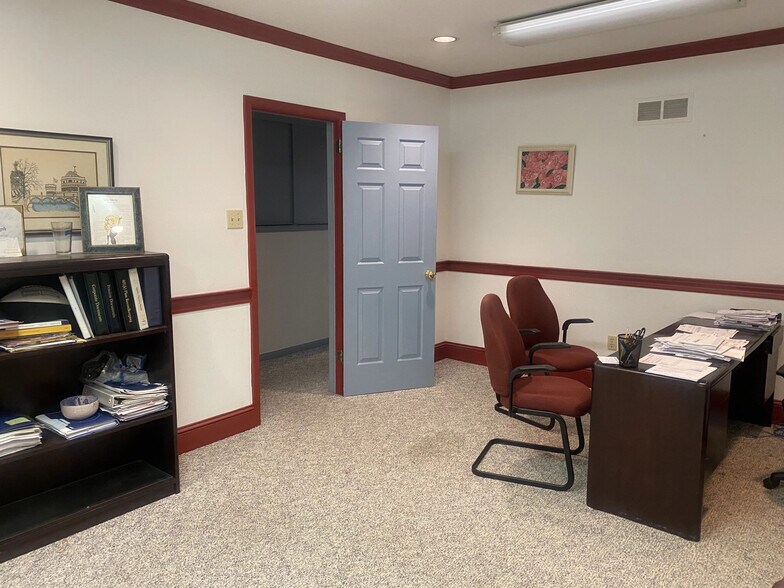 More Photos Of 301 S Main St, Doylestown Medical For Sale