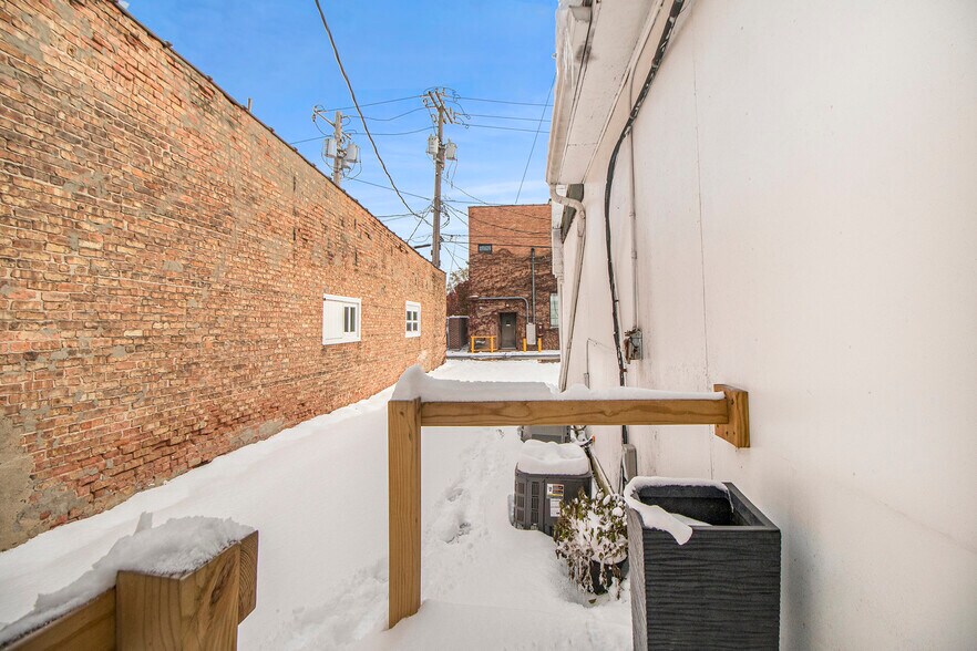 More Photos Of 102 N Main St, Crown Point Storefront Retail Residential For Sale