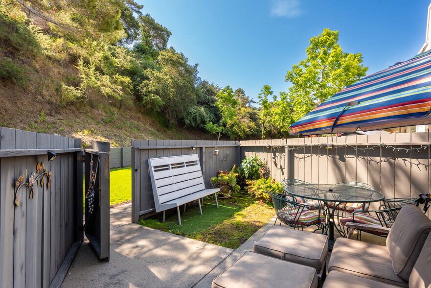 More Photos Of 45 Woodland Ave, San Rafael Apartments For Sale