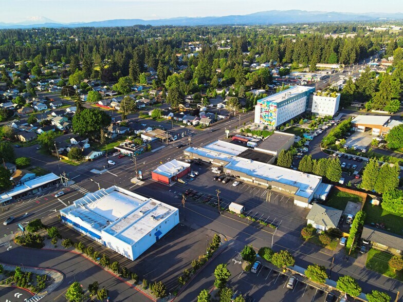 More Photos Of 2825 E Fourth Plain Blvd, Vancouver Freestanding For Lease