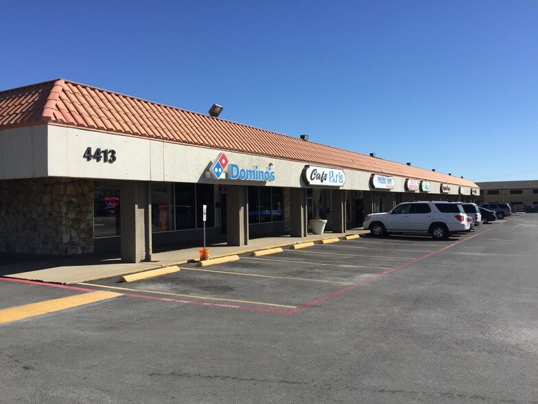 More Photos Of 4413-4425 W Walnut St, Garland Unknown For Lease