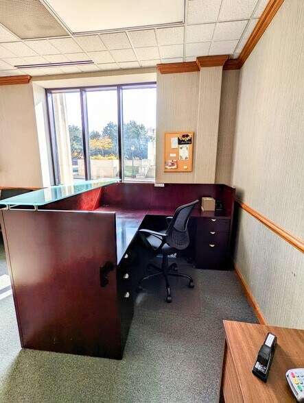 More Photos Of 428 E 4th St, Charlotte Office For Sale