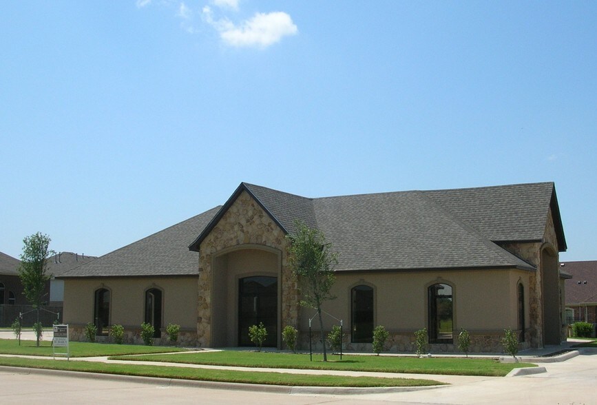 More Photos Of 50 Forest Mill Trl, Mansfield Medical For Lease