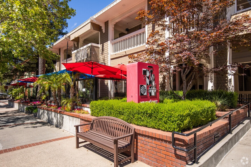 More Photos Of 20 S Santa Cruz Ave, Los Gatos Office Residential For Lease