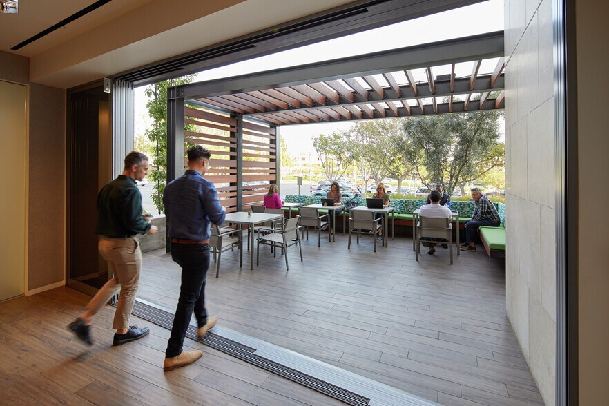More Photos Of 12544 High Bluff Dr, San Diego Coworking Space
