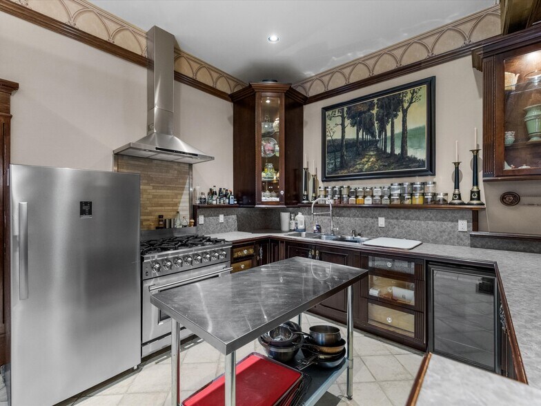 More Photos Of 9 Park St, Chatham Storefront For Sale