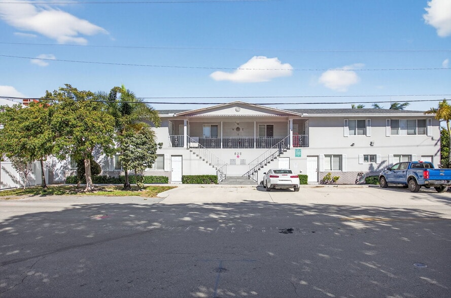 Primary Photo Of 825 NE 6th St, Fort Lauderdale Apartments For Sale