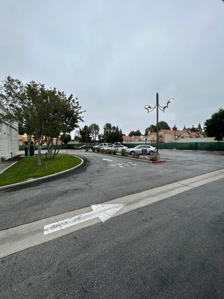 More Photos Of 18616 Gridley Rd, Artesia Restaurant For Lease