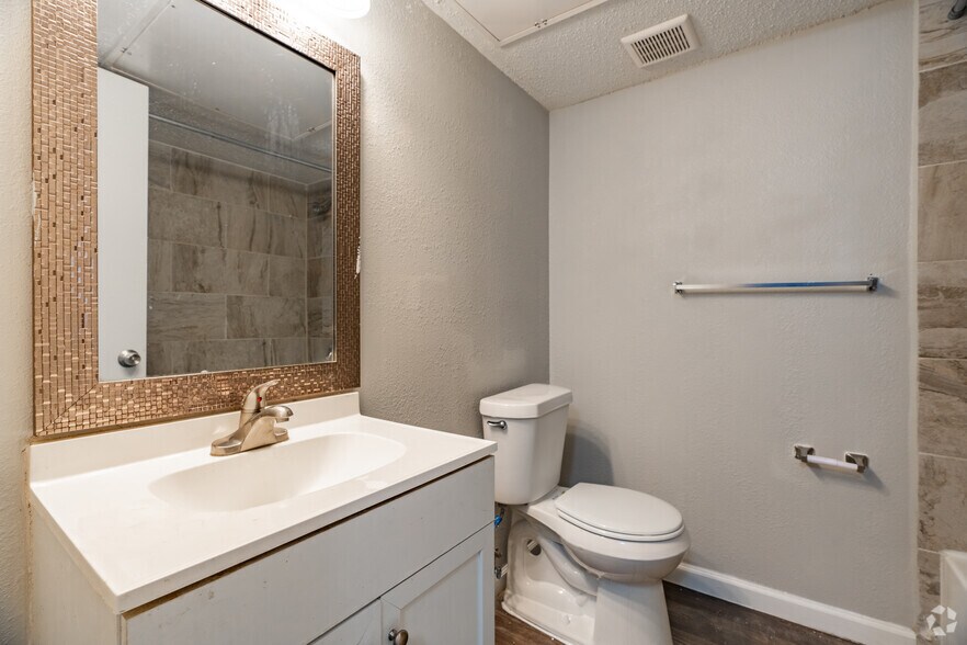 More Photos Of 3896 Chippewa Rd, Memphis Apartments For Sale