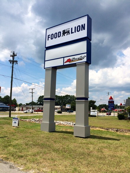 More Photos Of 805 E 4th Ave, Red Springs Supermarket For Lease