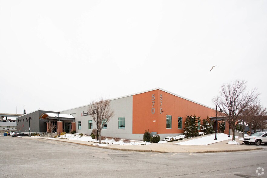 Primary Photo Of 570 Rutherford Ave, Charlestown Light Manufacturing For Lease