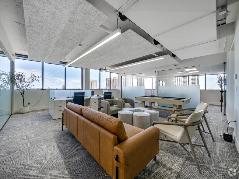 More Photos Of 10800 Biscayne Blvd, Miami Office For Lease