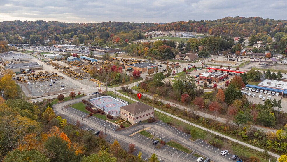 More Photos Of 4491 School Rd S, Murrysville Office For Sale