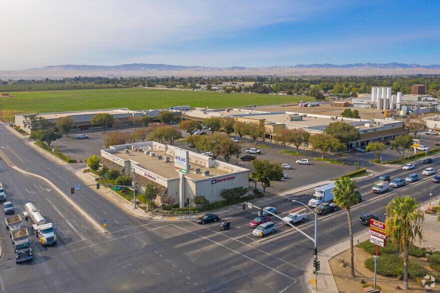 More Photos Of 1313-1341 E Pacheco Blvd, Los Banos Unknown For Lease