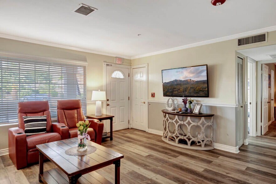 More Photos Of 15825 N 19th Pl, Phoenix Assisted Living For Sale