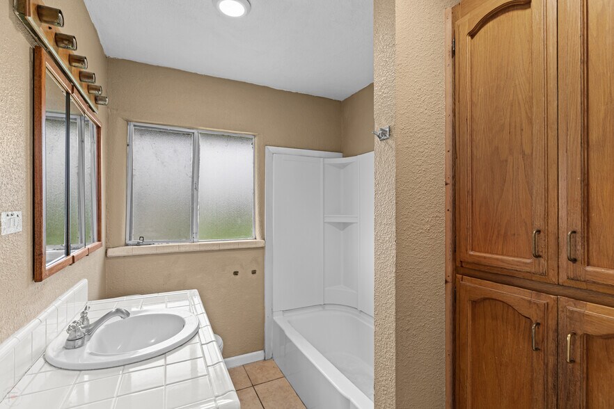 More Photos Of 9676 S Airport Way, Manteca Specialty For Sale