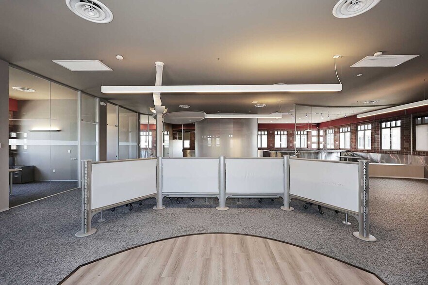 More Photos Of 2812 N Norwalk, Mesa Office For Sale