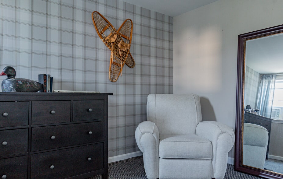 More Photos Of 157 Main St, Belgrade Hotel For Sale