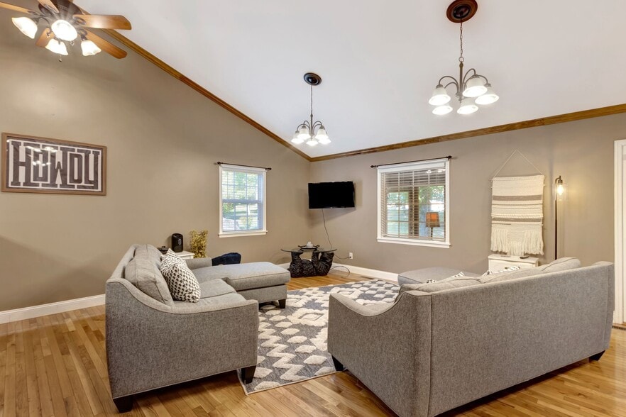 More Photos Of 11845 US 41 St, Monteagle Trailer Camper Park For Sale