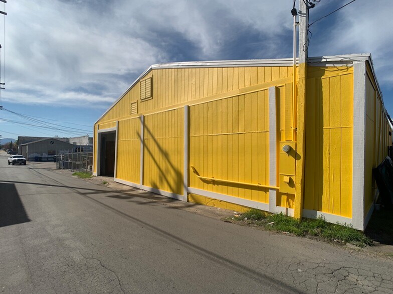 More Photos Of 734 Main St, Ramona Warehouse For Sale