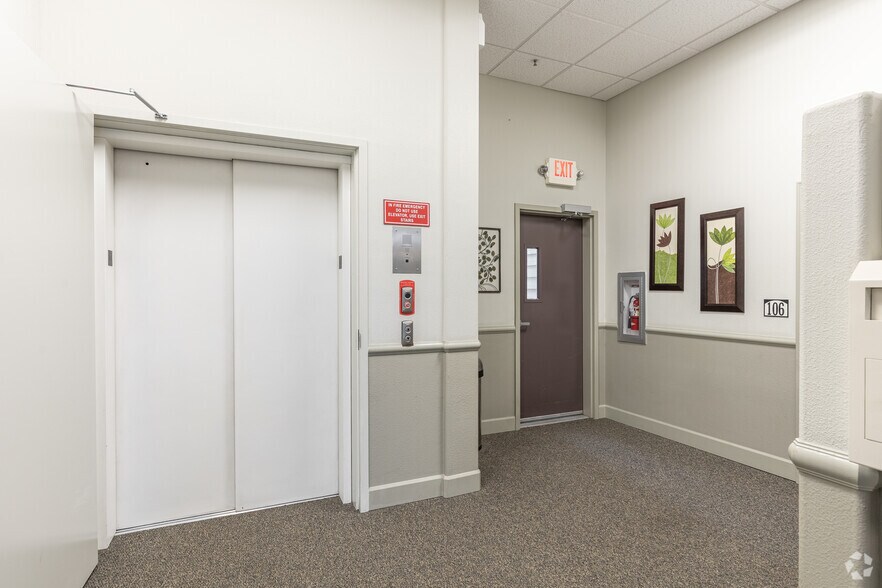 More Photos Of 188 NW 3rd St, Gresham Apartments For Lease