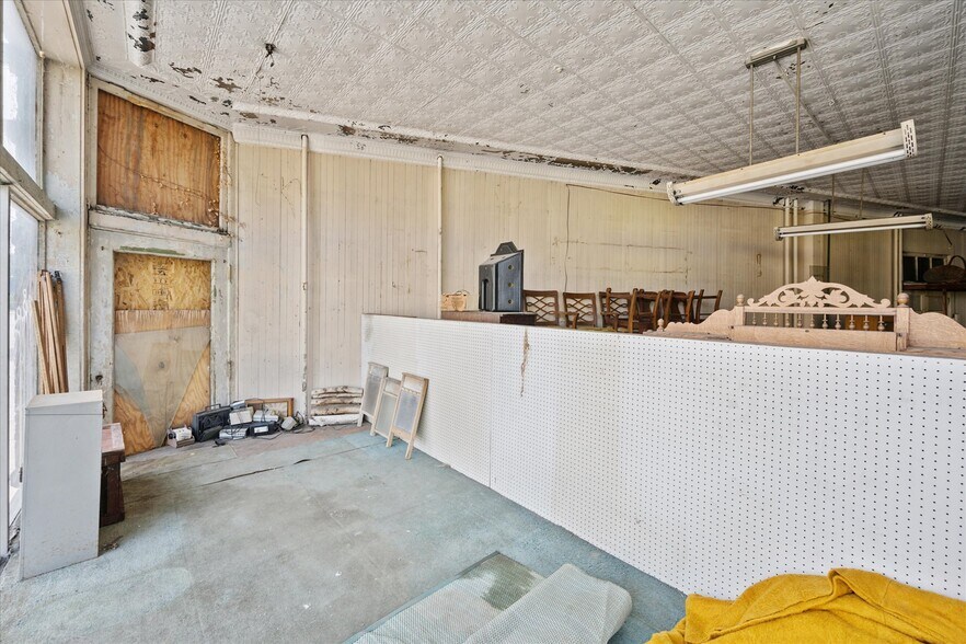 More Photos Of 5505 Lorain Ave, Cleveland Storefront Retail Residential For Sale