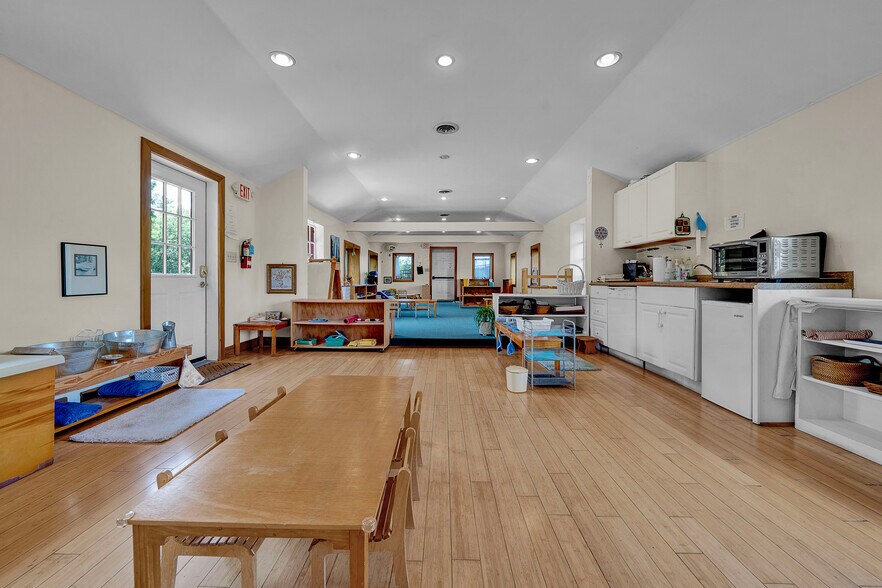 More Photos Of 188 W Ridge Pike, Royersford Schools For Sale