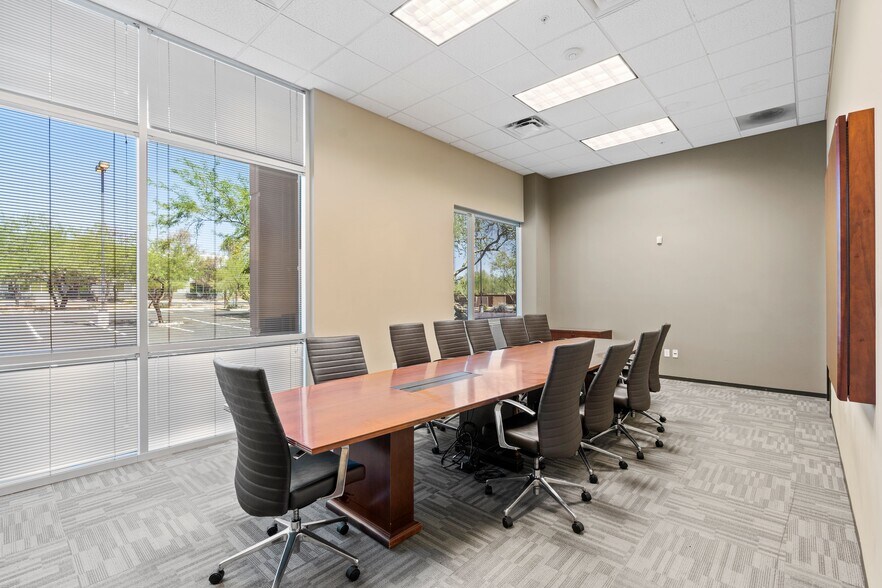 More Photos Of 2625 W Grandview Rd, Phoenix Office For Lease