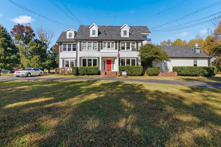 More Photos Of 1 W 81st St, Tulsa Lodge Meeting Hall For Sale