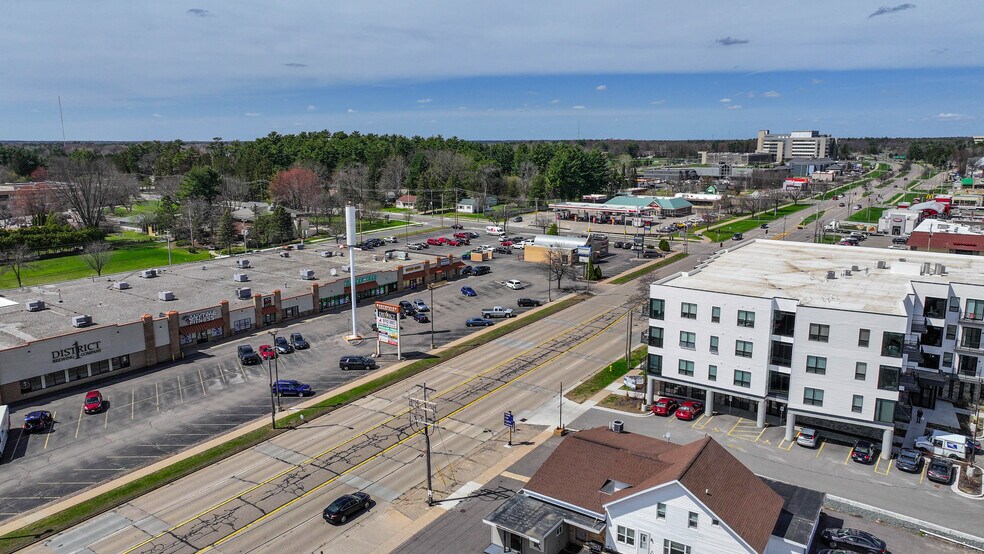 More Photos Of 209 Division St, Stevens Point Apartments For Lease